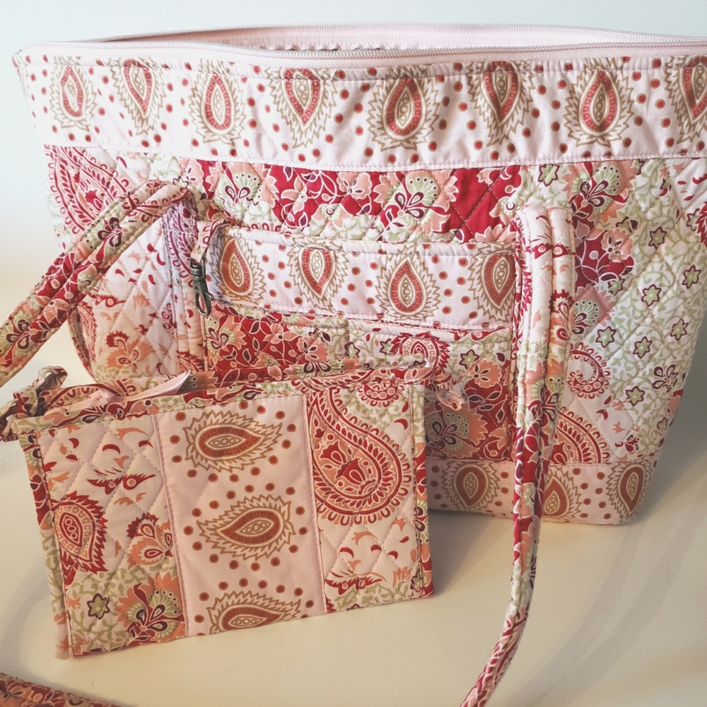 NWOT Lemon Hill Tote and matching  Makeup Bag